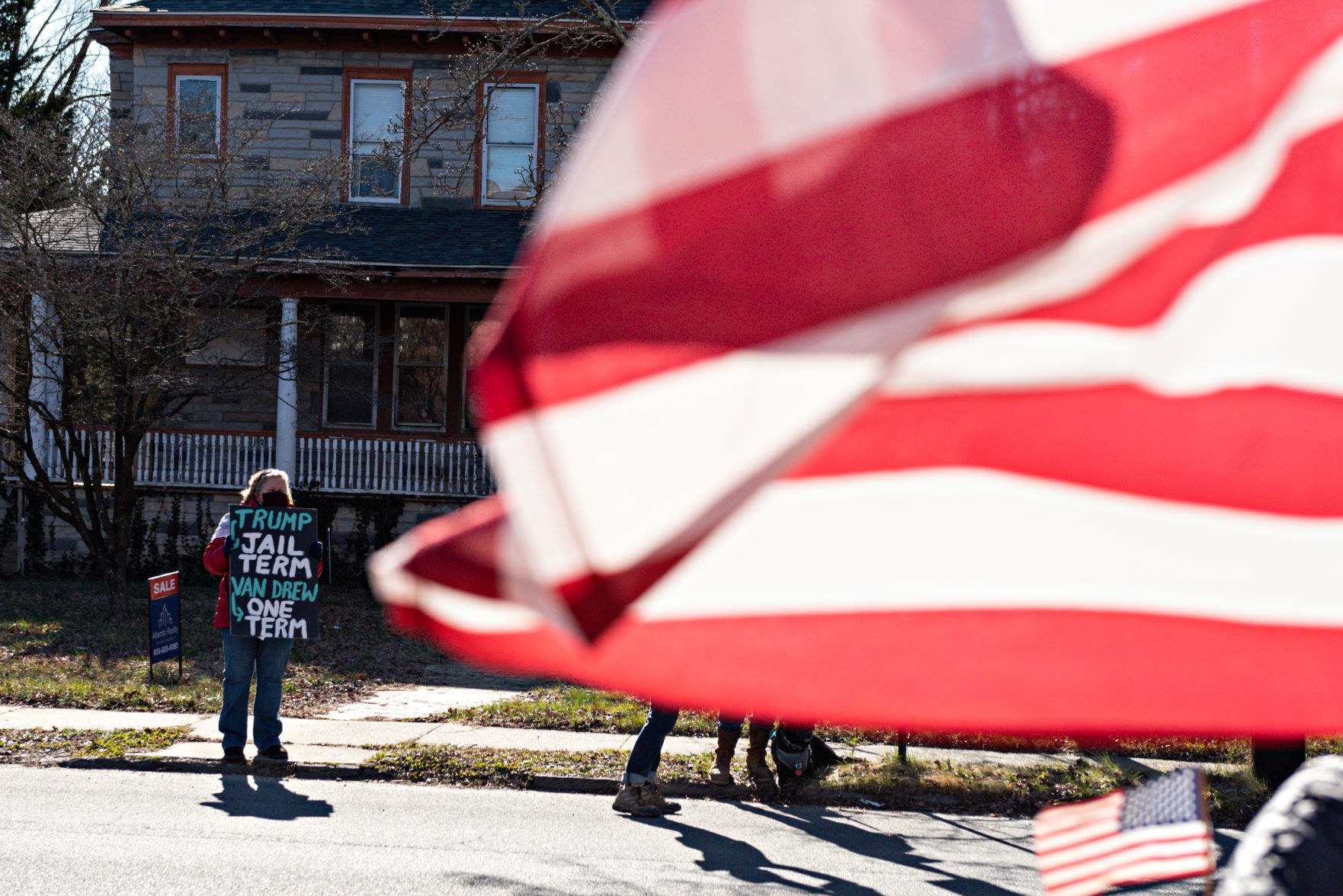 011021_nws_vandrewprotest